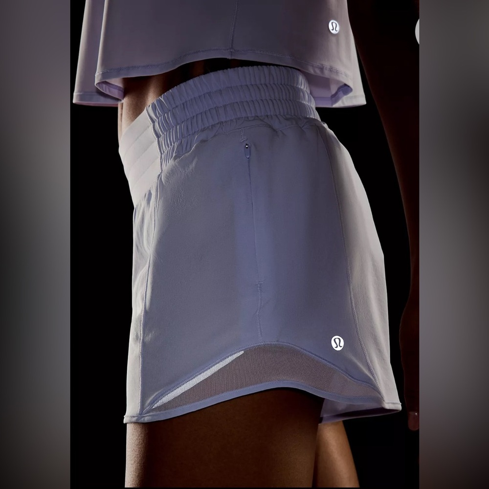 🆕Lululemon🍋 Hotty Hot High-Rise Lined Short 4”Colour Serene Blue Sz 4